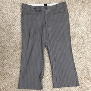 🎁GIFTED🎁 Gray Mossimo Capris